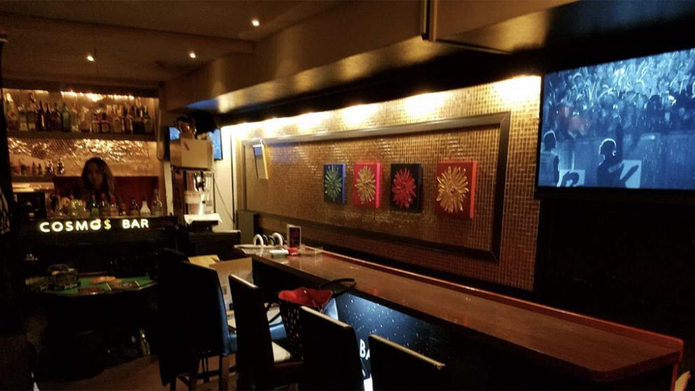 新橋コスモスの店内画像